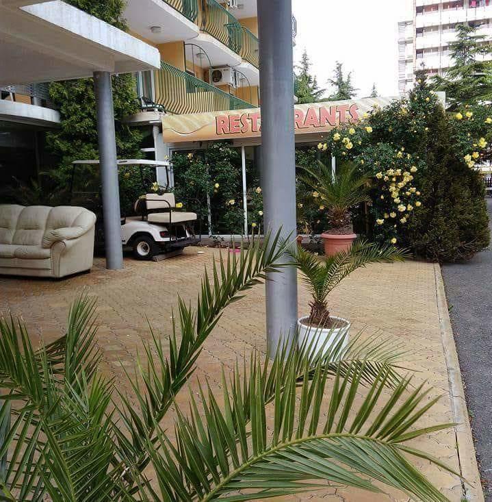 Hotel Yantra Napospart Kültér fotó