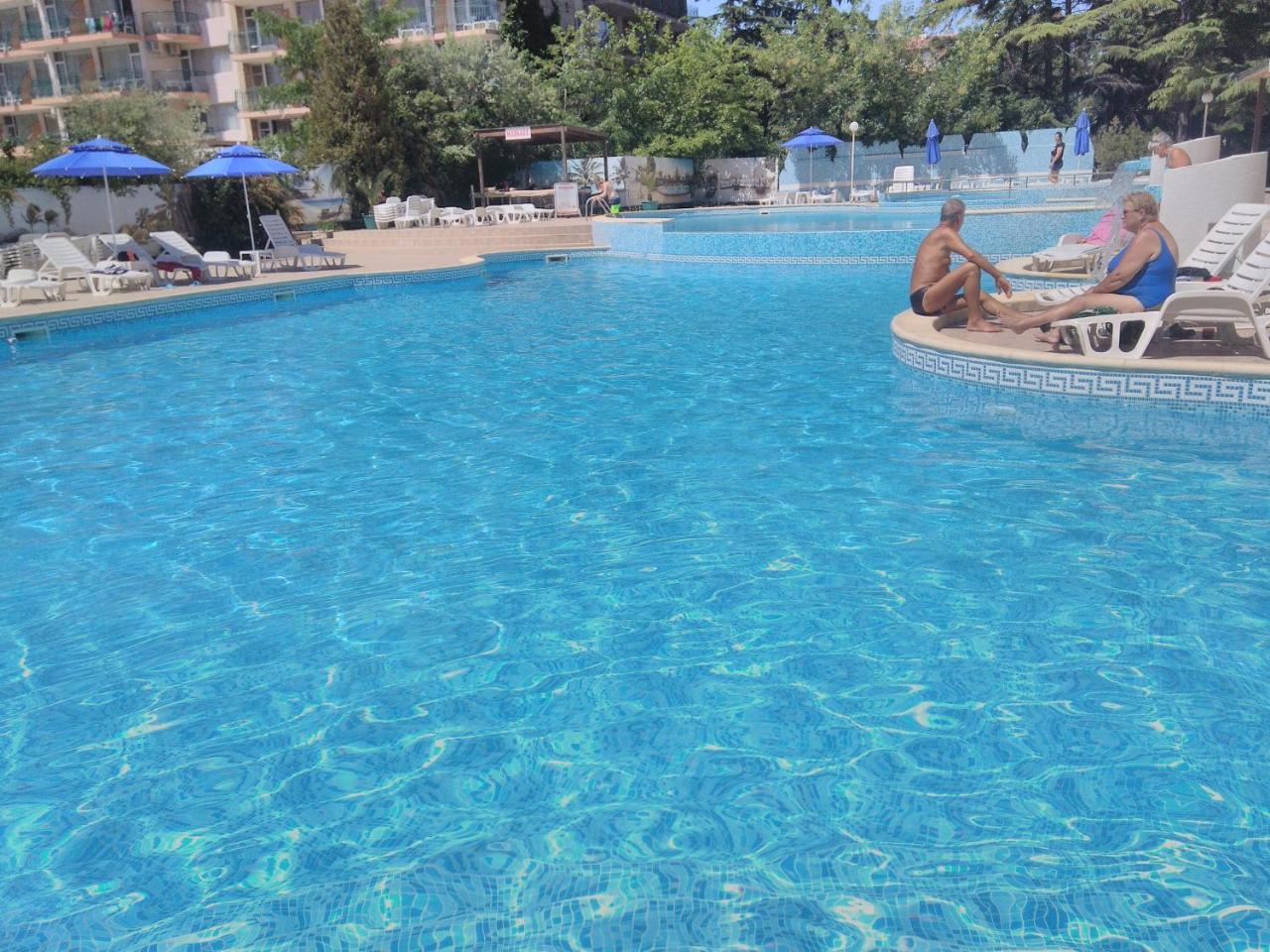 Hotel Yantra Napospart Kültér fotó