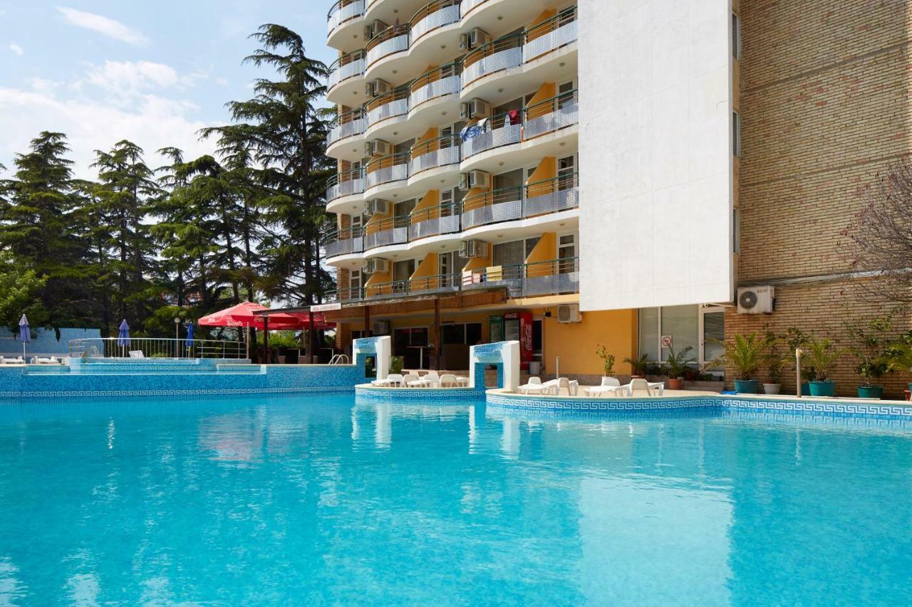 Hotel Yantra Napospart Kültér fotó